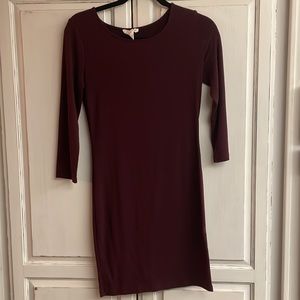 3/4 sleeve burgundy dress. Forever 21. Med.